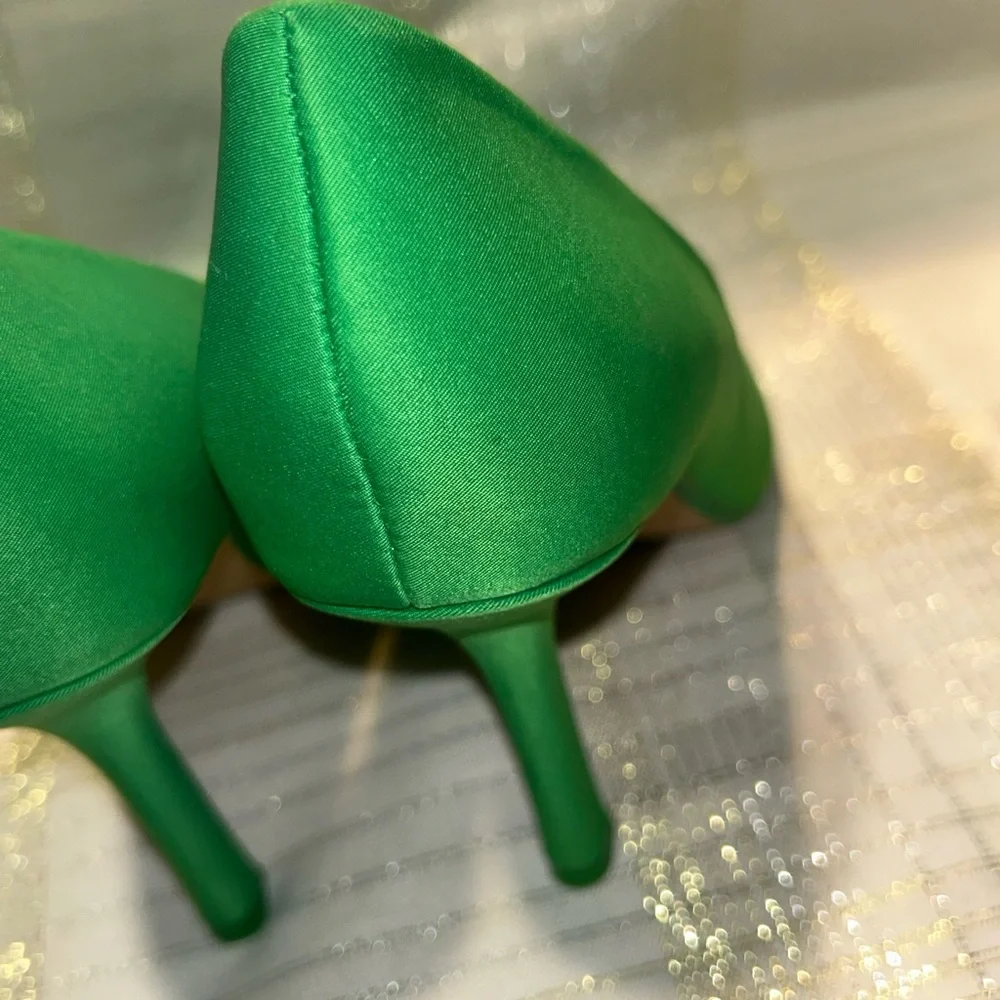 Zara Emerald Green Leather with Gold Logo - Picture 6 of 7